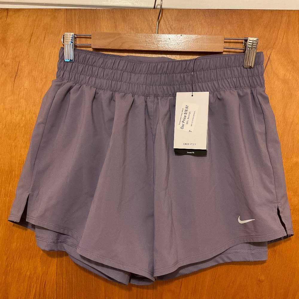 Nike Training Shorts Womens Size M Lavender Dri Fit Brief Lined Loose Fit NWT - Picture 1 of 14